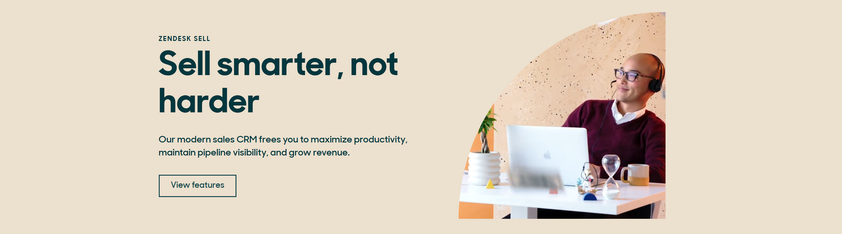 Zendesk Sell hero background